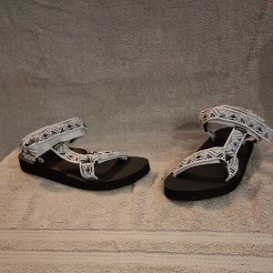 Elegant Black and White Women's Sandals